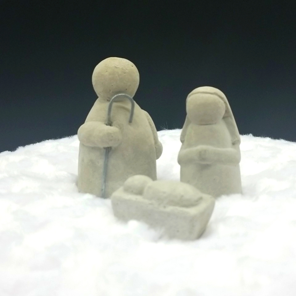 Hand Crafted Handmade Snowman Nativity Scene - Picture 1 of 8